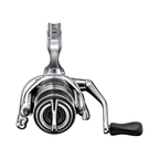 Vista frontal del Shimano Sedona FJ - Caribe Lures